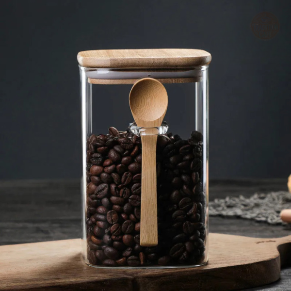Cuillère à café incluse dans une boîte pratique
