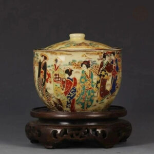 Boite Japonaise avec Peintures Traditionnelles