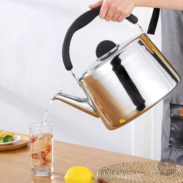 bouilloire-inox-argentee-grande-capacite-1 Bouilloire inox argentée grande capacité