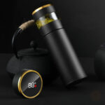 Bouteille infuseur noire élégante en acier inoxydable