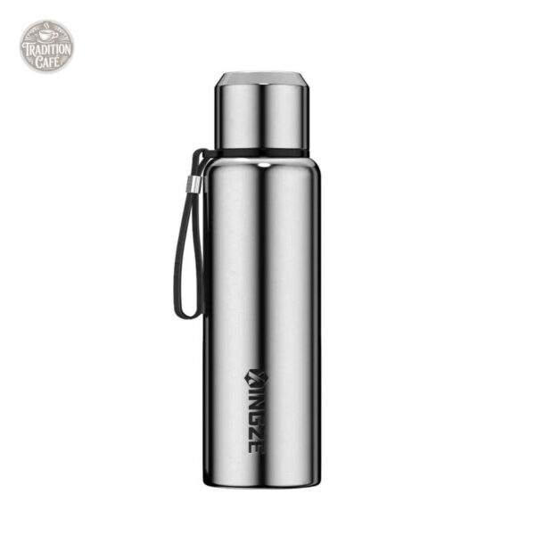 bouteille-thermos-voyage-acier-argente-1 Bouteille thermos de voyage en acier argenté