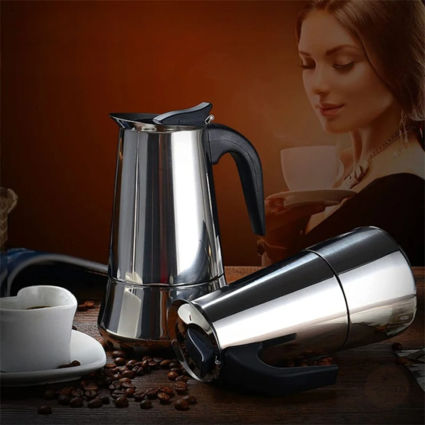 Cafetiere Italienne inox, capacité 12 tasses, pratique et élégante