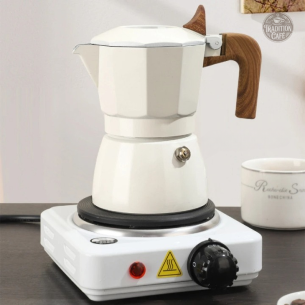 Cafetière Blanche 150 ml, design compact