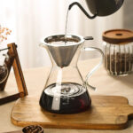 Cafetière manuelle en verre avec filtre entonnoir