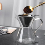 Filtre entonnoir pour cafetière manuelle