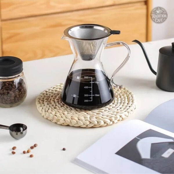 Cafetière manuelle pour amateurs de café