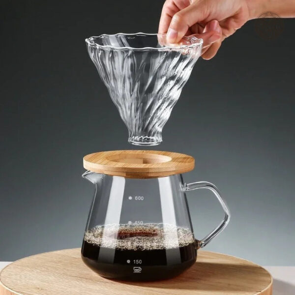 Cafetière pratique pour une infusion de café réussi