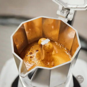 Cafetière 2 Tasses en métal argenté