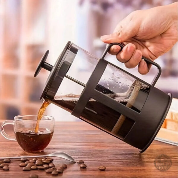 Accessoire café en verre, cafetière à piston élégante pour amateurs