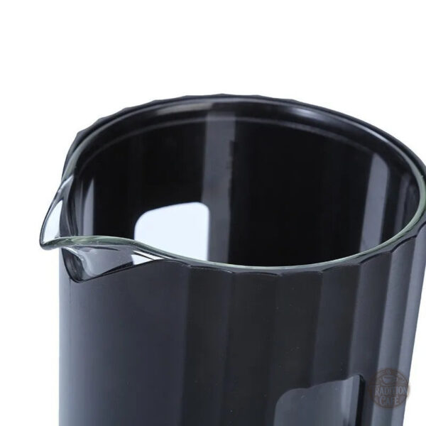 Grande cafetière à piston pour plusieurs tasses
