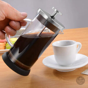 Cafetière à piston en verre et inox, design élégant