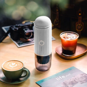 Cafetière Portative Blanche Design Élégant