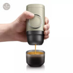 Cafetière Portable à Capsules Ergonomique