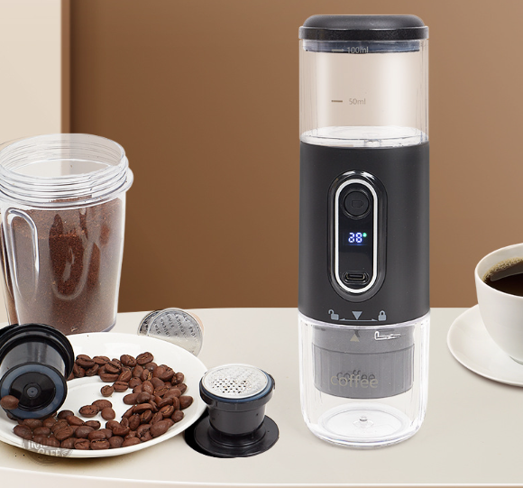 cafetiere-portable-noire-1 Cafetière Portable Noire pour un café en déplacement