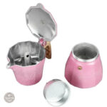 Cafetière au design élégant, couleur rose, ergonomique