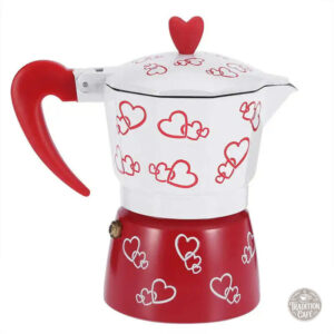 Cafetière italienne rouge et blanche avec cœurs