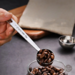 Ustensile de cuisine en inox pour doser facilement