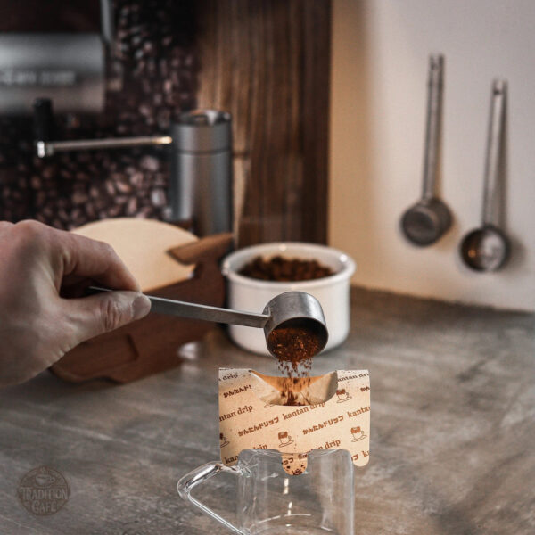 Accessoire de cuisine : cuillère doseuse café acier