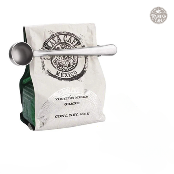 Cuillère doseuse argentée, idéale pour vos recettes