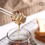 Cuillère à miel design, idéale pour le petit déjeuner