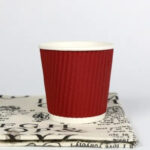 Gobelet jetable en papier pour café