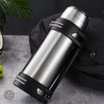 Gourde isotherme 2L avec sangle réglable