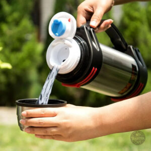 Gourde isotherme 2 litres, pratique et portable