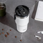 Gourde Isotherme 750ml en forme de tasse