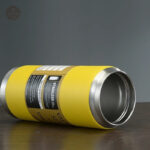 Gourde thermos jaune, design pratique et élégant pour tous
