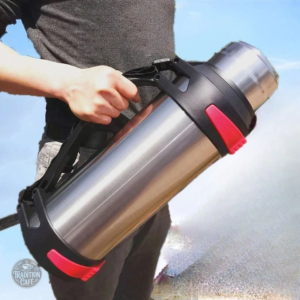 Grand thermos inox argenté élégant pour boissons chaudes et froides