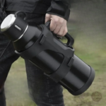 Grand thermos en acier inoxydable, idéal pour les aventures