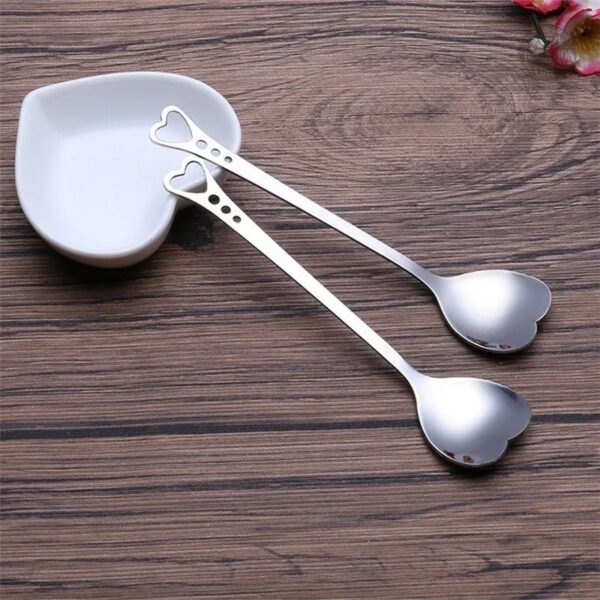 lot-deux-cuilleres-moka-chics-forme-coeur-1 Cuillères à Moka Chics en forme de cœur - Lot de 2