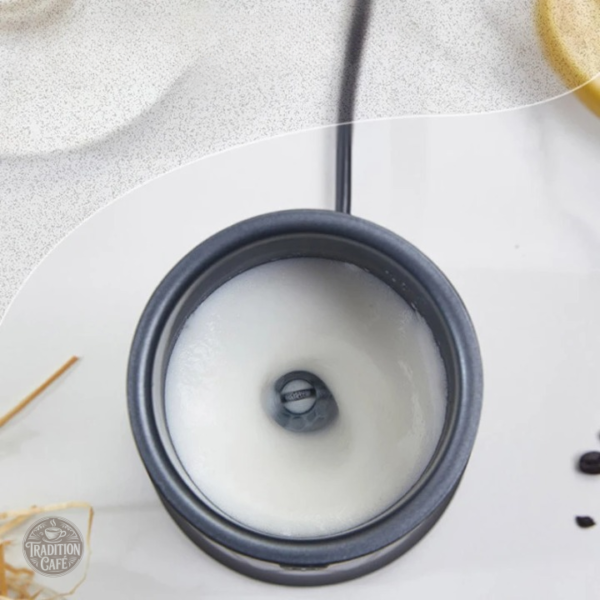 Accessoire de cuisine pratique pour mousse de lait