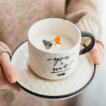 Mug céramique élégant avec motif de chat raffiné