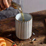 Mug en Grès Blanc, style épuré et moderne