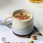 Mug en grès élégant pour un style moderne