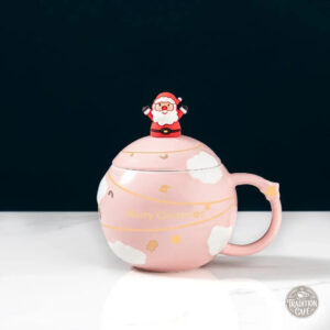 Mug de Noël original en forme de boule rose