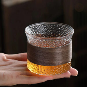Mug sophistiqué en verre pour un style moderne
