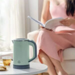 Bouilloire verte, design pratique et rapide pour vos boissons