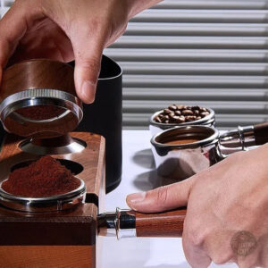 Percolateur café design en métal et bois