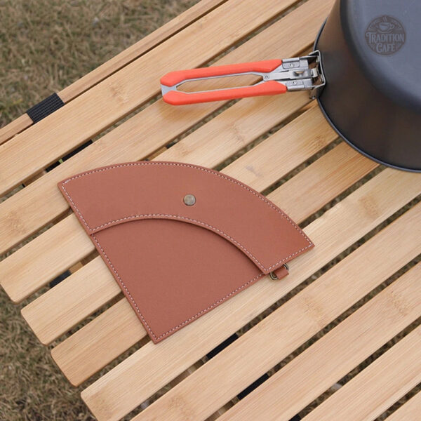Porte filtre triangulaire marron en similicuir élégant
