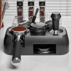 Station de tassage café ergonomique et multifonction