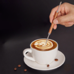 Accessoire café : stylo en acier inoxydable et bois