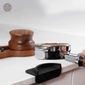 Accessoire café : tapis noir en silicone