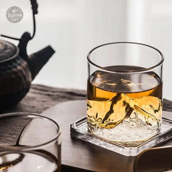 Tasse élégante en verre pour amateurs de café