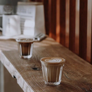 Verre transparent pour dégustation d'expresso