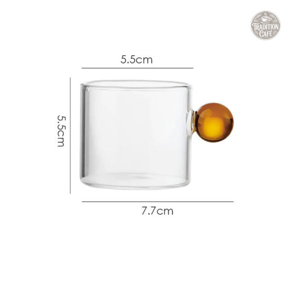 Tasse expresso moderne en verre avec design innovant