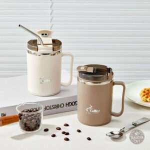 Infuseur intégré dans une tasse thermos de 450 ml