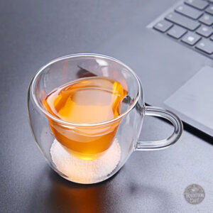 Tasse double fond pour café en forme de cœur