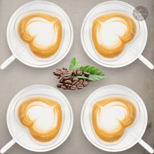 Tasse double fond en verre pour un look raffiné